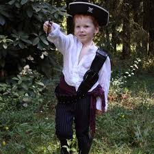 Last Minute Pirate Costume For Halloween Dollar Store Crafts