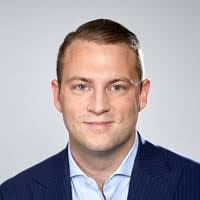 Laura Trivelli's Instagram, Twitter & Facebook