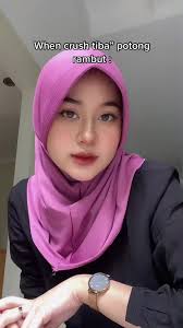 Transformative Haircut Experience: When Crush Arrives