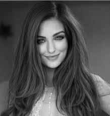 Anna Forde's Instagram, Twitter & Facebook