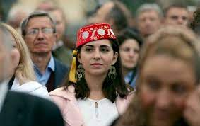 Qırımtatar, къырымтатар) или кры́мцы (крымскотат. Krymskie Tatary Rezko Otreagirovali Na Predlozhenie Zelenskogo Osn
