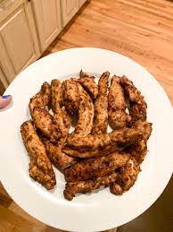 In a large bowl, buttermilk, paprika, garlic powder, salt & black pepper. Copycat Popeyes Blackened Tenders I Used An Air Fryer Ketorecipes