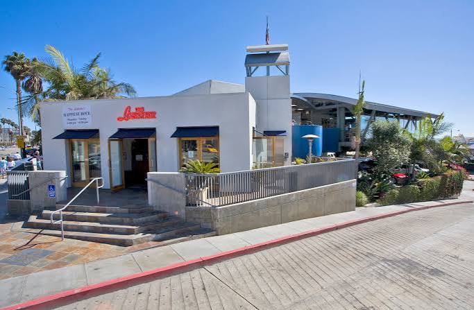 The Lobster Santa Monica on Ocean Avenue for Lunch, Dinner, and Dessert