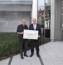 Mehr infos sparkasse schweinfurt, filiale euerbach. Abschluss Crowdfunding Rhon Gymnasium Volksbank Raiffeisenbank Rhon Grabfeld Eg Ihre Bank In Bad Neustadt Und Umgebung