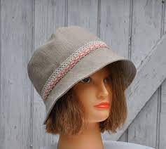 Chapeau Cloche De Soleil En Pur Lin Beige Double Coton Taille 55cm De La Boutique Leolix Sur Etsy Trending Outfits Unique Items Products Couture