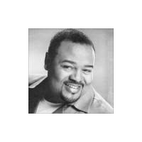 Lisa Pizana's Instagram, Twitter & Facebook