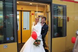 Maybe you would like to learn more about one of these? Mit Der S Bahn Zur Hochzeit Sonderhalt Fur Hochzeitsgesellschaft Aus Forbach Die Neue Welle