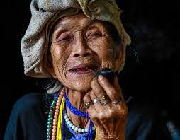 Karen Klink's Instagram, Twitter & Facebook