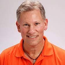 Peter Cossu's Instagram, Twitter & Facebook