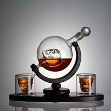 The royal decanter skull shaped whiskey and liquor decanter is backed by a lifetime and money back guarantee. Skull Whiskey Decanter Set With Wooden Base2 Skull Shot Glasses Ice Cube Trays Liquor Dispenser For Liquor Scotch Bourbon Vodka Decanters Aliexpress