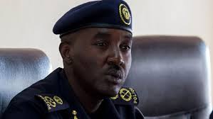 Kagame promotes 1015, retires 111 Police Officers