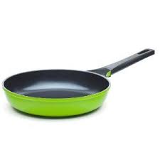 Amazon Com The 10 Green Earth Frying Pan By Ozeri With Smooth Ceramic Non St Ceramic Non Stick Green Cookware Green Earth