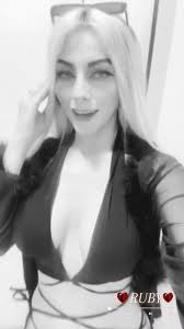 🎙🙋🏼‍♀️ Amoo...Amoo!!🥰🎶New song coming soon#foryoupage❤️❤️#rubyherrera  #fypp