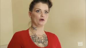 Tell Me Why It Look Like A Kindergartener Drew On Her Chest Loveafterlockup