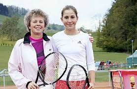 Melanie molitor, die mutter von martina hingis und langjährige trainerin von belinda bencic sagt, dass in es in der. Tennis So Eifert Belinda Bencic Seit Dem Kleinkindalter Ihrem Traum Nach