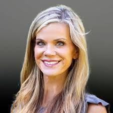 Maggie Weaver's Instagram, Twitter & Facebook