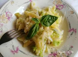 Pasta con verza e patate. Pasta Con Patate E Verza Al Forno