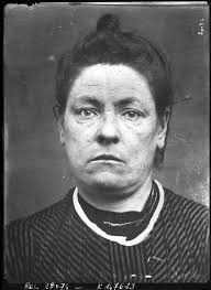 2,903 Victim Image: PICRYL