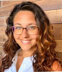 Miranda Heller's Instagram, Twitter & Facebook