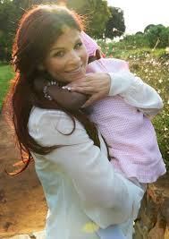 Carola häggkvist was born september 8 1966 outside stockholm, sweden to parents jan and anita häggkvist. Har Ar Carola Haggkvist Med Sin Adoptivdotter Zoe