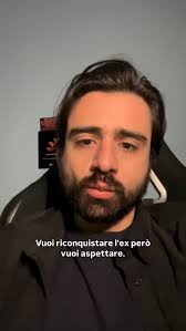 stitch con Flora lui non offre al primo appuntamento?