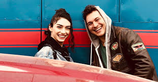 1 ocak 1992 doğumlu oyuncu sinema ve dizi. Cagatay Ulusoy Daily On Twitter Cagatay Ulusoy With His Co Partner Hazar Erguclu On The Protector Set Ig Https T Co 8rwtc4dxjx Ig Https T Co Qo8gco77cr Https T Co S77aperunq