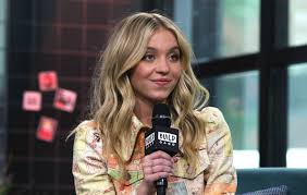 Alongside her meteoric hollywood ascent, she also trains with mma and takes online business classes. Euphoria Star Sydney Sweeney Shares Tearful Instagram Clip