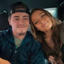 Who can do front steps concrete work?