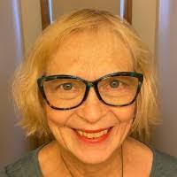 Mary Berte's Instagram, Twitter & Facebook