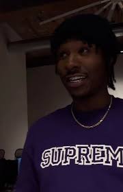 hertig dennis (folk är helt galna efter honom) : r/VindictaRateCelebs