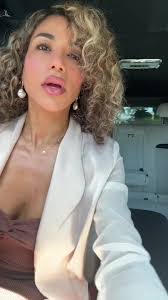 Jazzmin Johnson's Instagram, Twitter & Facebook