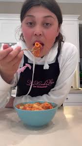 Credits: @kristysketolifestyle 🥰 Sausage & Cabbage Alfredo When I was a  little girl, my mom made a dish called sausage and scalloped potatoes. It  was...