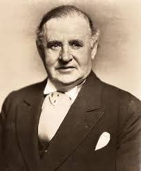 Otis Harlan's Instagram, Twitter & Facebook