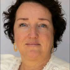 Vandaag intern afscheid genomen van sectie G5 en Transitieteam 13X. Waar  kun je dat beter doen dan in het Evoluon te Eindhoven, waar techniek in het  verleden, heden en toekomst centraal staat.