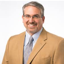 Kelly Everman's Instagram, Twitter & Facebook