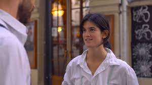 Browse 120 suzanne lindon stock photos and images available, or start a new search to explore more stock photos and images. Bild Zu Suzanne Lindon Fruhling In Paris Bild Suzanne Lindon Filmstarts De
