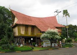 The limas potong house is one of the traditional houses of the malays inhabiting the riau archipelago. Malay House Wikiwand