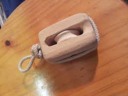 Geek Canal Historique Fabriquer Une Poulie En Bois Bois Art Voilier Tutoriel