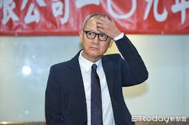 (countable, uncountable) news (reports of current events) (classifier: åœ‹å·¨ç›¸é—œæ–°èžå ±å°Ž æ‡¶äººåŒ… ç…§ç‰‡ å½±ç‰‡ è©•åƒ¹ çˆ­è­° è² è©• ç¼ºé»ž Ptt Dcard Ettodayæ–°èžé›²