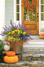 See more ideas about flower pots, front door, porch flowers. 29 Pretty Front Door Flower Pots That Will Add Personality To Your Home Rina Watt Blogger Home Decor Diy And Recipes