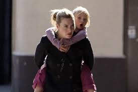 The acting bug has been passed down from kate winslet to her daughter, mia threapleton. See Kate Winslet S 20 Year Old Daughter Who S Taking Over Hollywood