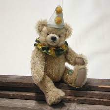 Teddy bear, bunny, teddy bear and bunny, brett gilbert, jack in the box, clown, juggling, bow tie, clown shoes, horn, hat, groucho marx, case, clowns, bowling, bowling. Hermann Historical Line Replica 1929 Historical Clown Bear Teddybear By Hermann Coburg Teddy Fabrik By Hermann Coburg