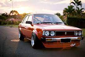 Kembali ke unit tadi, terlihat kalau corolla dx wagon ini sudah dicat ulang warna putih plus ditambah body kit. Toyota Corolla Dx Primadona Para Penggemar Retro Dan Juga Drifter