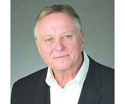 Brian Macpherson's Instagram, Twitter & Facebook