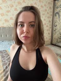 💃 Independent yet lonely… 💫 ➡️ Discover More: https://cutt.ly/8r3OusPA A  single girl looking for meaningful chats 🌸