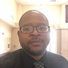 Lindsey Blue (@LindseyBlue19)