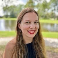 Desiree Sutherland's Instagram, Twitter & Facebook