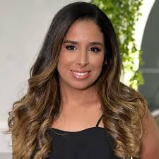 Saí com casal de amigos e a conta ficou em 290,00. A divisão deles foi:  145,00 pra gente e 145,00 pra você. Falei que estava errado e que eu iria  pagar 97,00