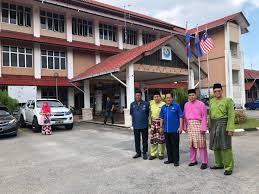 Ahmad B Maslan On Twitter 2 Bangunan Yg Saya Rasmikan Sebelum Ini Bank Rakyat Di Benut Pontian Pejabat Pelajaran Daerah Di Kws Pulaisebatang Banyak Bangunan2 Baru Yg Didirikan Spt Surau Masjid