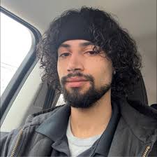 Drake rockin the “Free Yayo” shirt.